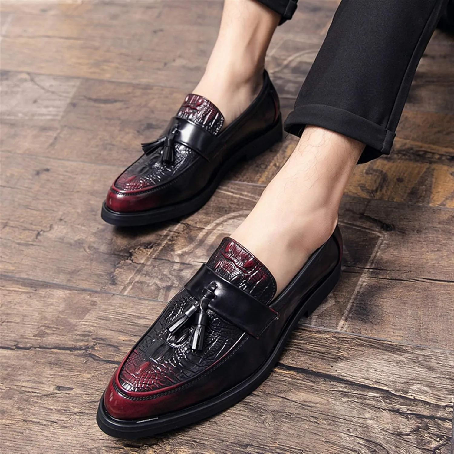Fashion Burnished Crocodile Embossed Loafers for Men Slip-on Tassel Shoes Faux Leather Round Toe Block Heel Anti-Slip Casual