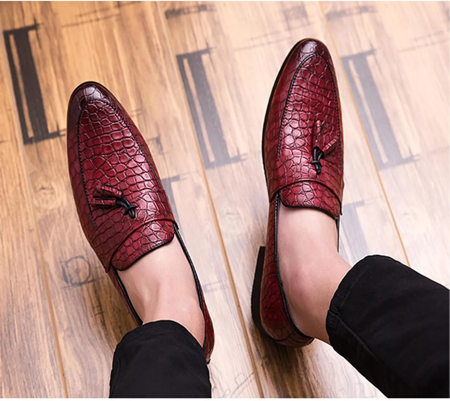 Men's Crocodile Printed Leather Tassel Loafers Classic Retro Slip-On Wing Tips Penny Dress Shoes for Party Dating Prom Business