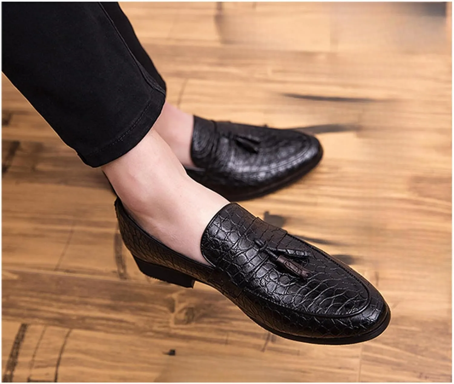 Men's Crocodile Printed Leather Tassel Loafers Classic Retro Slip-On Wing Tips Penny Dress Shoes for Party Dating Prom Business