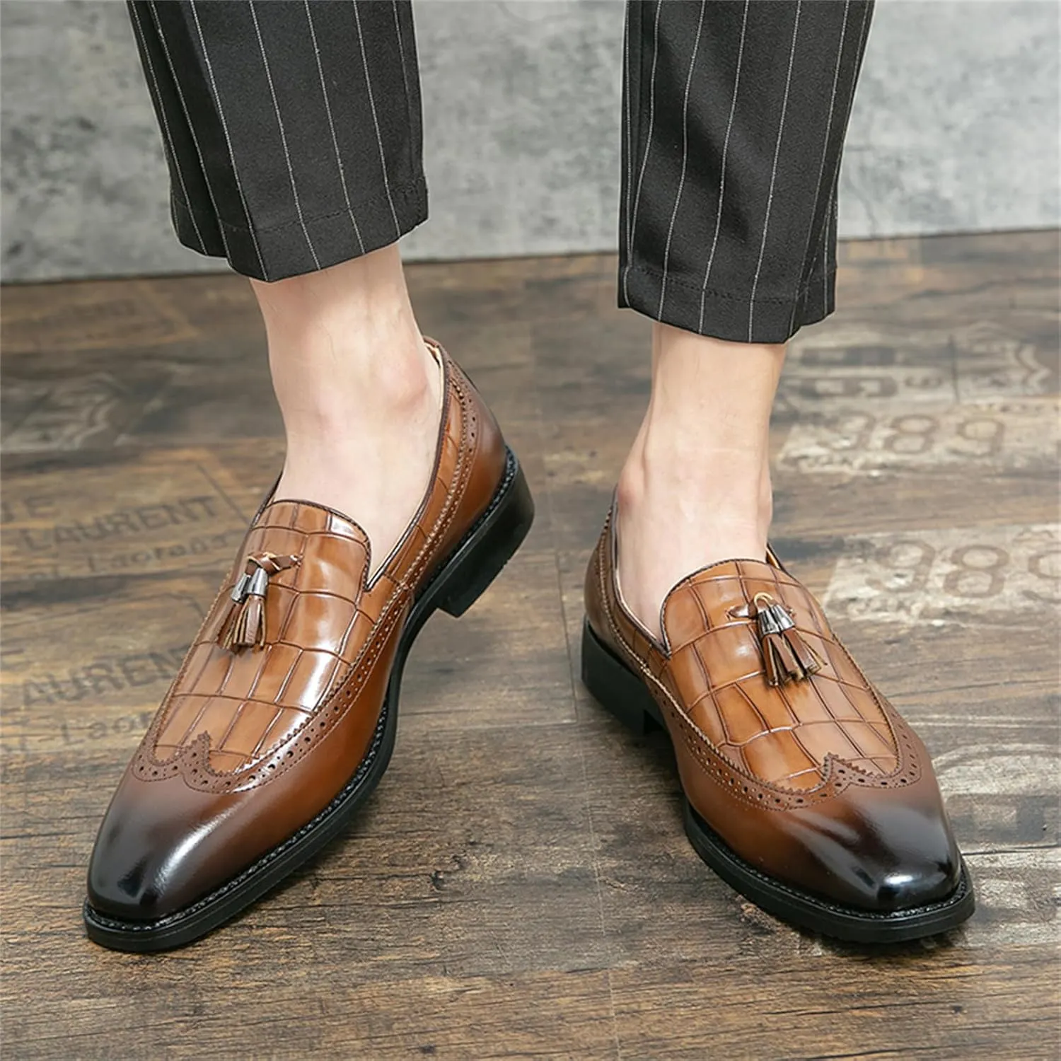 Men's Vintage Leather Wingtip Tassel Brogue Slip-On Dress Loafers Fashion Low-Top Penny Flats Shoes for Business Wedding Party Formal