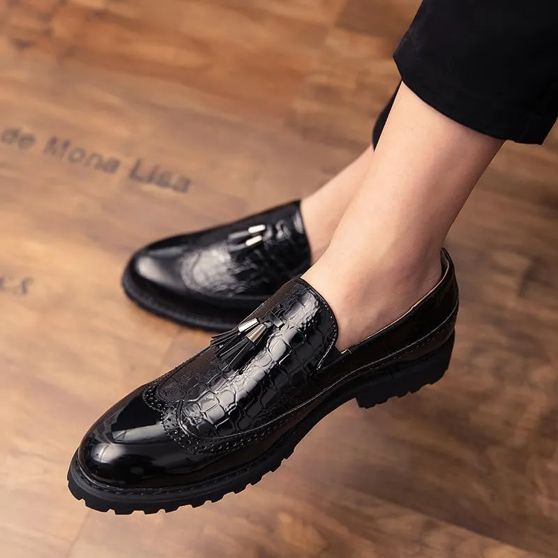 Santimon Men's Wingtip Brogue Crocodile Printed Faux Leather Loafers with Tassels, Two-Toned, Low Heel Slip On Shoes